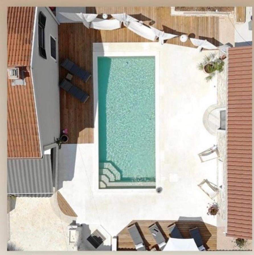 Ferienwohnungen VI La Mare With Heated Pool Zadar Exteriör bild