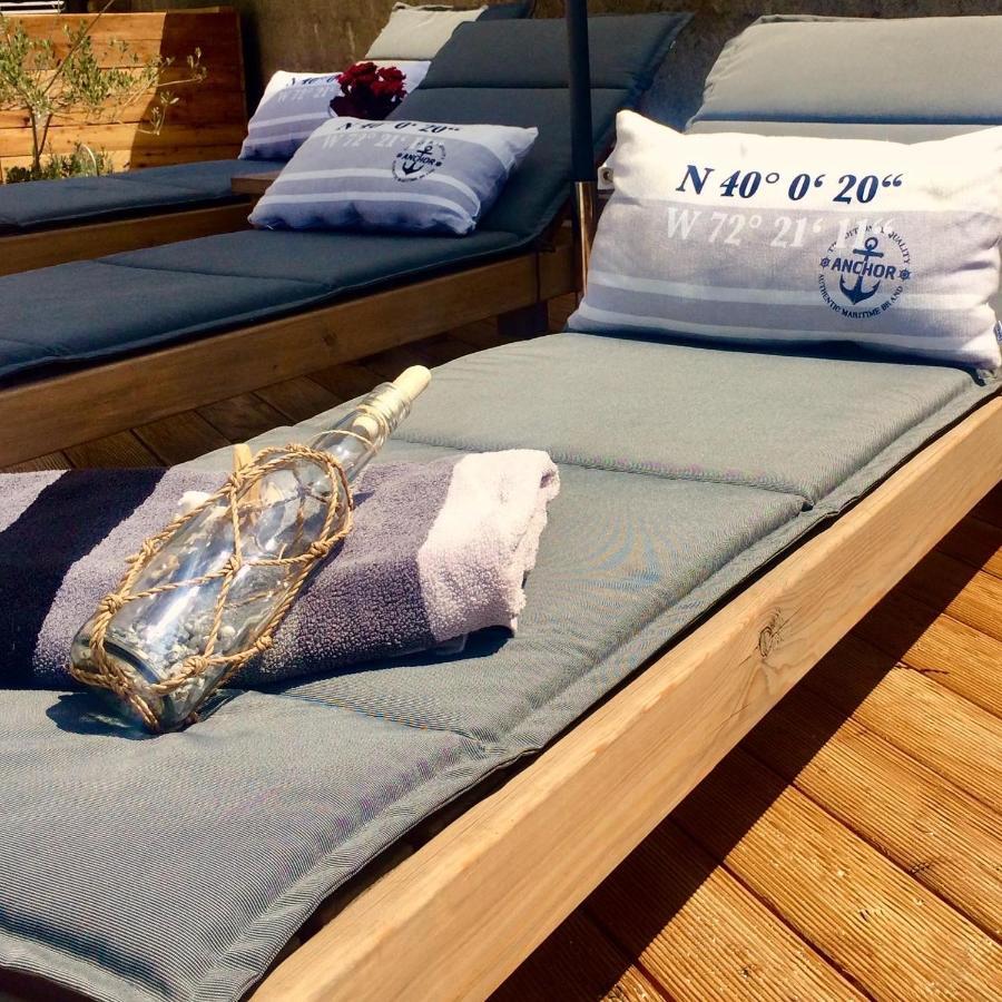 Ferienwohnungen VI La Mare With Heated Pool Zadar Exteriör bild