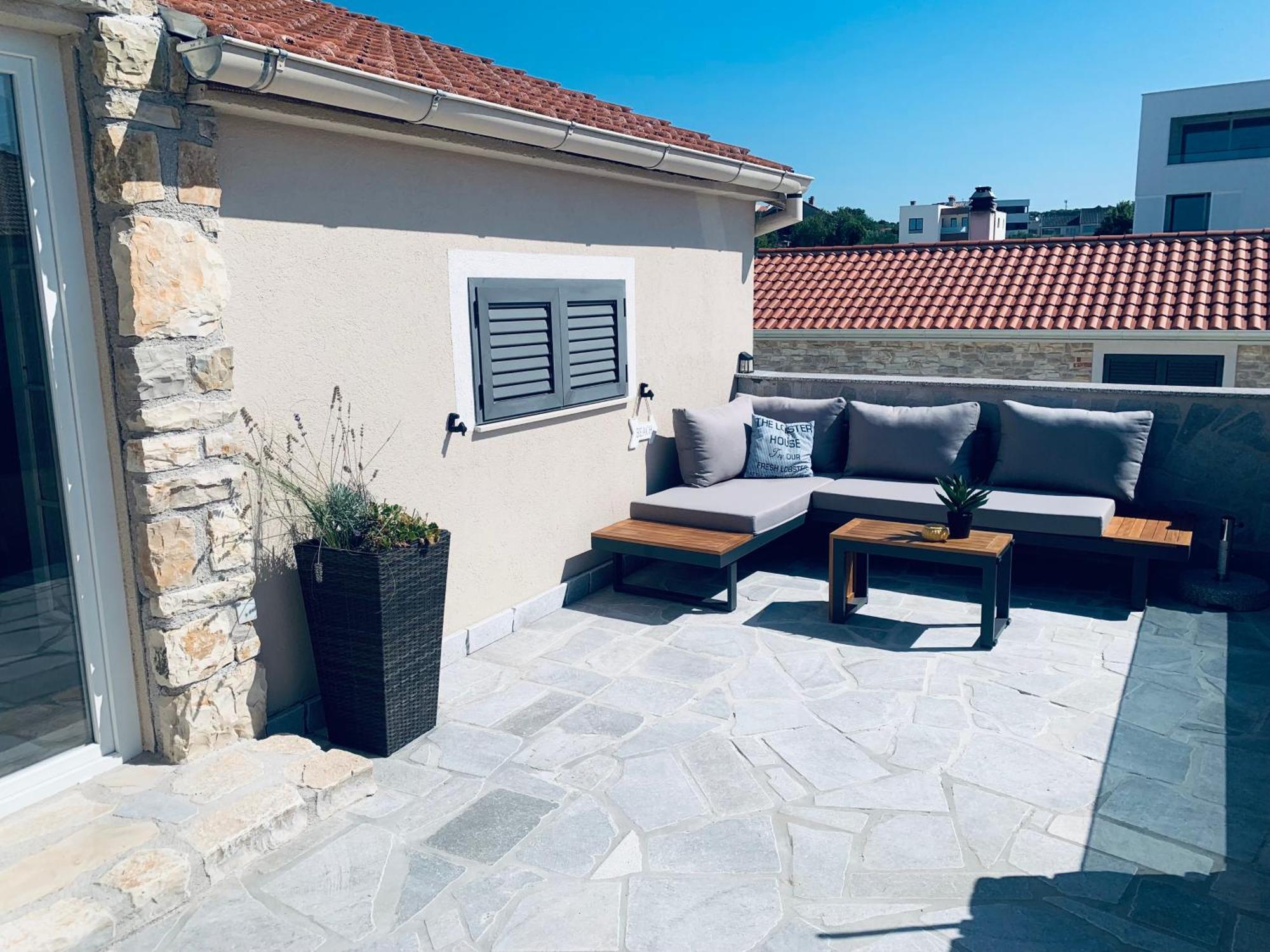 Ferienwohnungen VI La Mare With Heated Pool Zadar Exteriör bild
