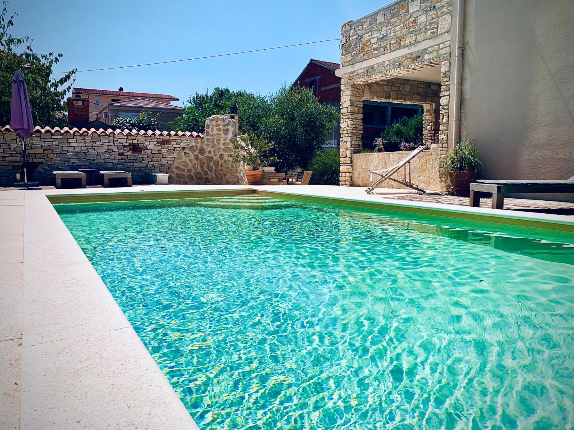 Ferienwohnungen VI La Mare With Heated Pool Zadar Exteriör bild