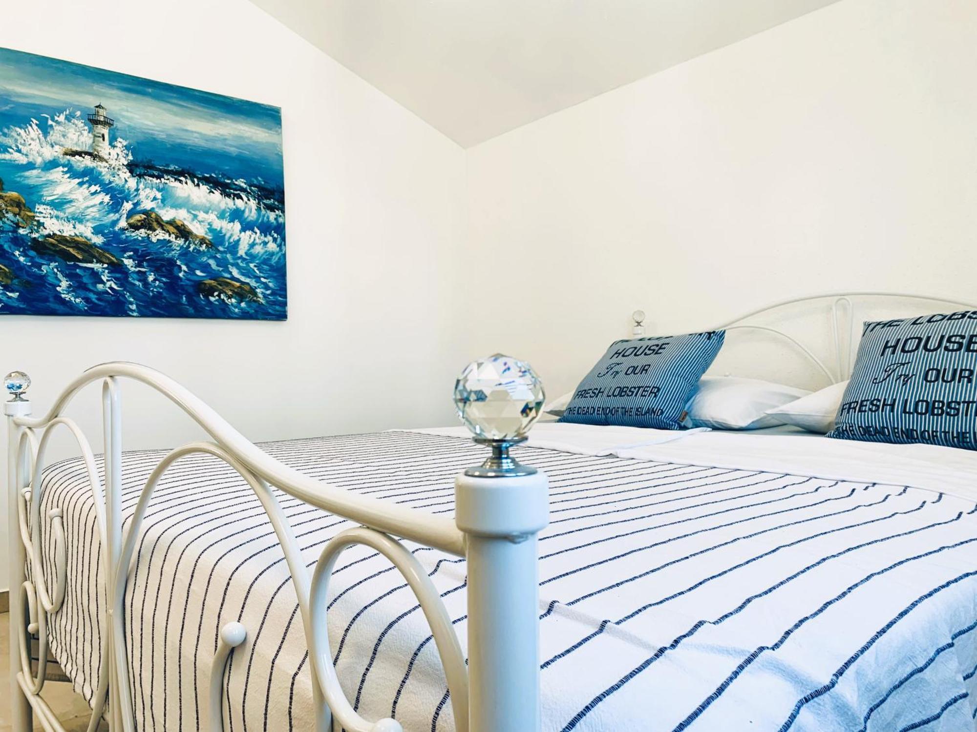 Ferienwohnungen VI La Mare With Heated Pool Zadar Exteriör bild